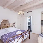 Roko House