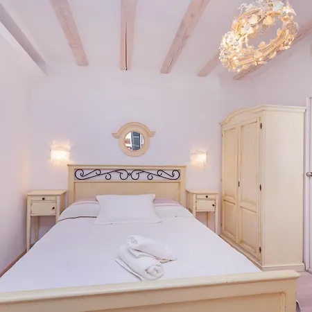 Roko House دوبروفينك