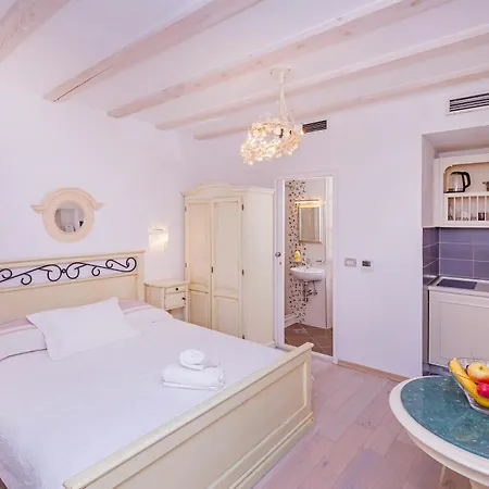 Roko House Apartment