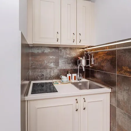 Roko House アパート