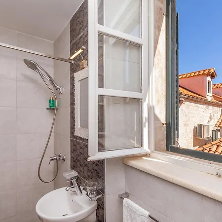 Apartment Roko House *