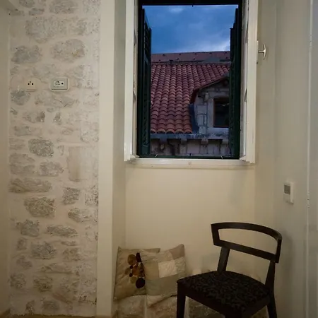 Roko House *