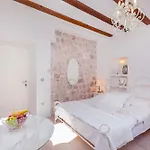Апартаменты Roko House *